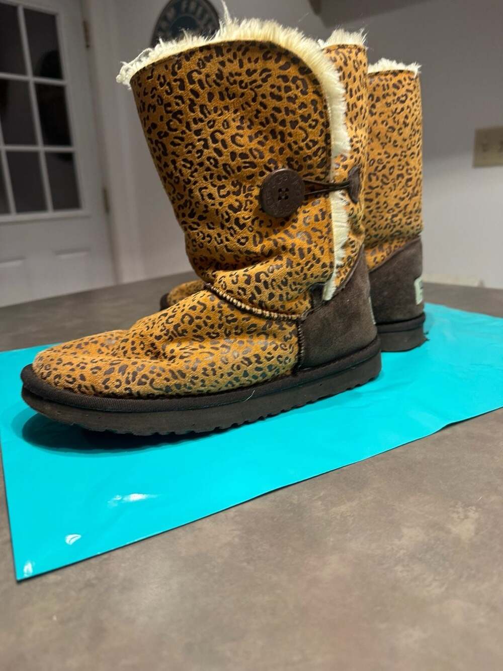 UGG Australia Classic Short Boots Leopard Print